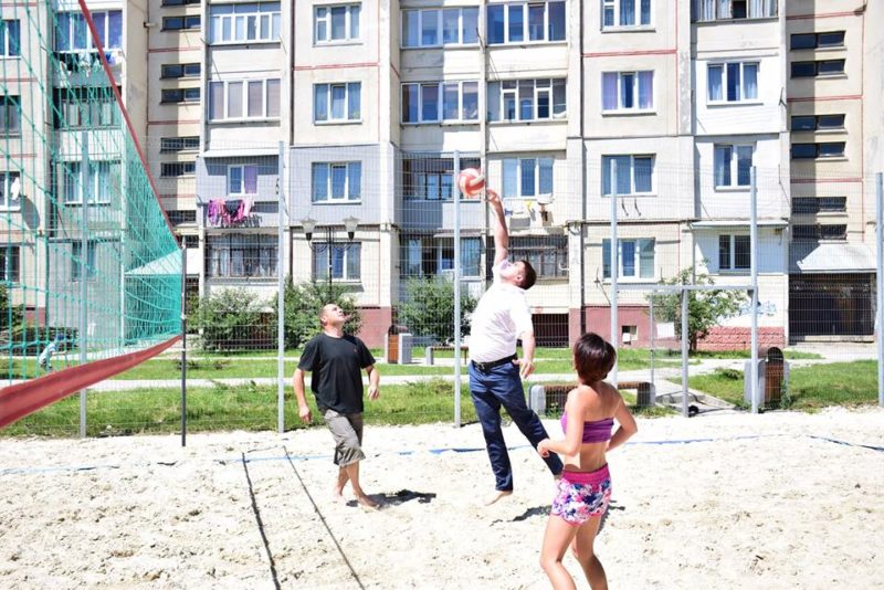 У Франківську відкрили сезон пляжного волейболу (ФОТО)