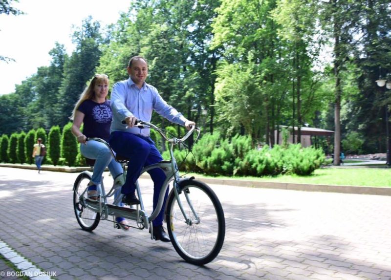 У міському парку відкрили муніципальний прокат велосипедів