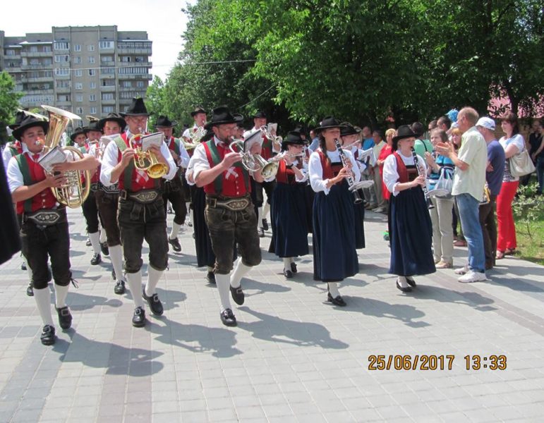 Міжнародний фестиваль оркестрів “Сурми гір” провели на Прикарпатті (ФОТО)