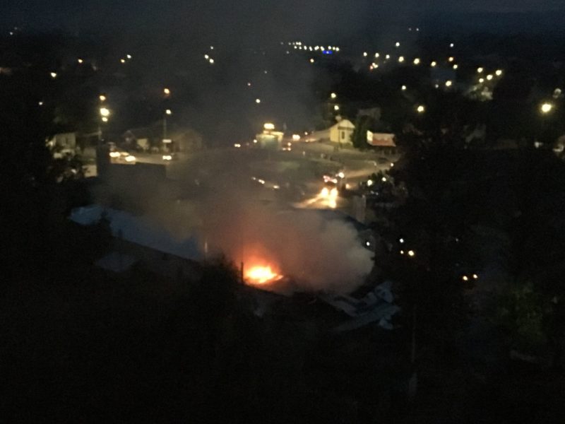 У Коломиї сталася пожежа на території АЗС (ФОТО, ВІДЕО)