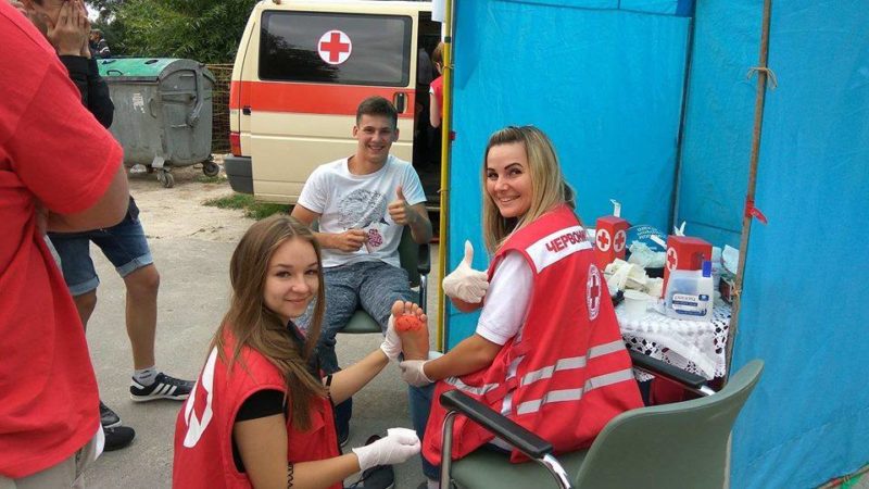 Франківський загін Червоного хреста надавав допомогу прочанам  у Зарваниці