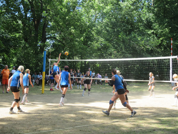 На Снятинщині провели міжнародний турнір із волейболу