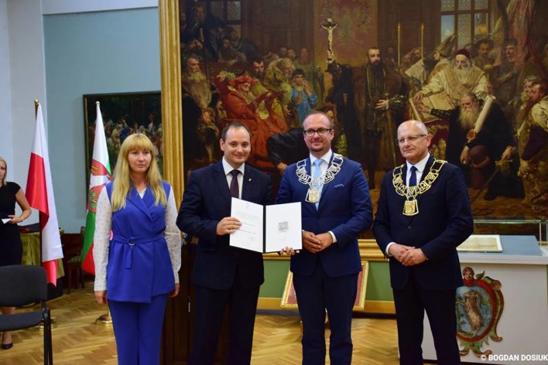 Франківськ отримав медаль 700-річчя Любліна (ФОТО)