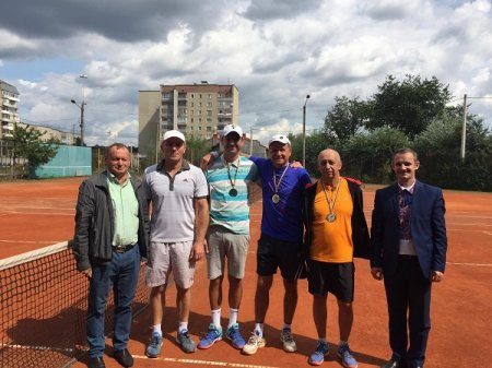 У Франківську визначили найкращих тенісистів-ветеранів
