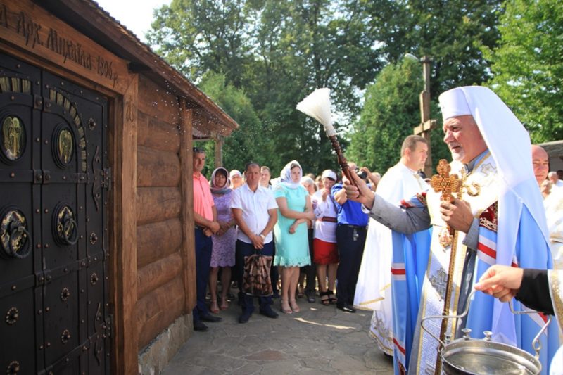 На Тисмениччині освятили реконструйовану церкву (ФОТО)
