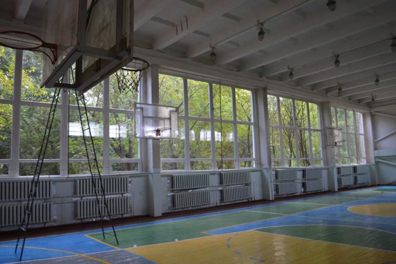 У франківській школі відремонтували санвузол та встановили нові вікна у спортзалі (ФОТО)