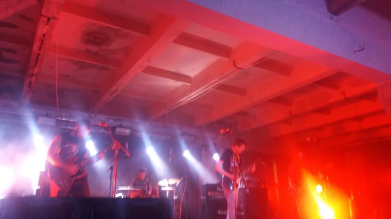 Декілька сотень людей зібрав рок-концерт на Промприладі (ФОТО)