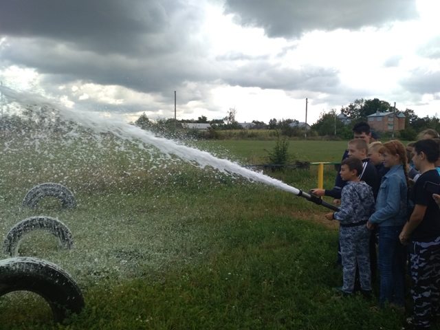 Школярі Снятинщини ознайомилися з роботою пожежників (ФОТО)