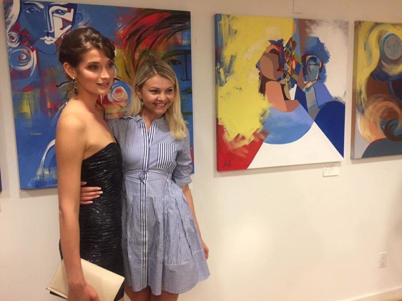 Супермодель із Франківська презентувала свої картини у Нью-Йорку (ФОТО)
