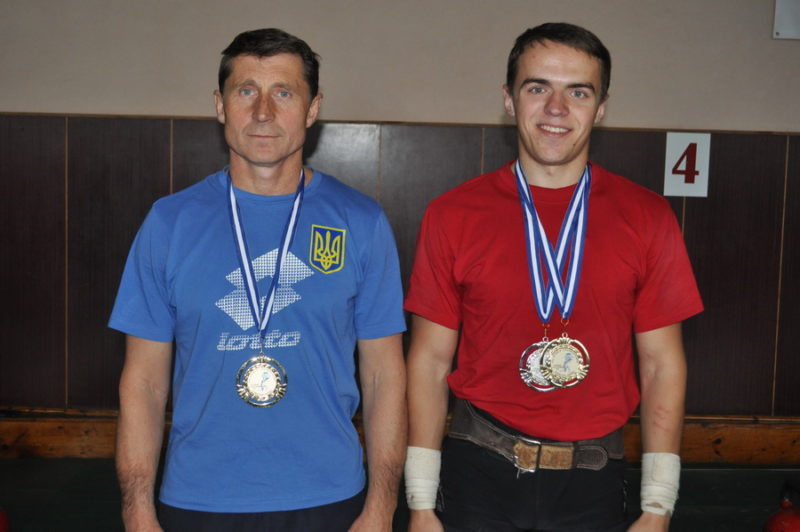 Франківський викладач та студент здобули перемоги за чемпіонаті світу з гирьового спорту (ФОТО)