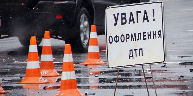 Вела пряму трансляцію в Instagram: у Чернівцях п’яна водійка потрапила у ДТП