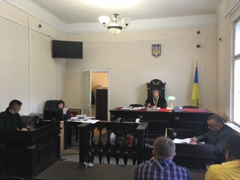 Судове засідання у справі головного патрульного Франківська знову перенесли