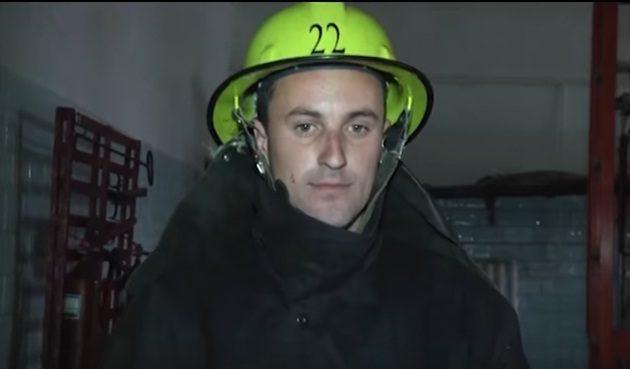 Пожежник з Франківська у свій вихідний врятував життя двох людей на Хмельниччині (ВІДЕО)