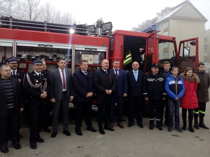 Поляки подарували долинянам пожежний автомобіль (ФОТОФАКТ)