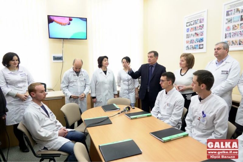 Навчальний центр для зубних техніків відкрили у Франківську (ФОТО)