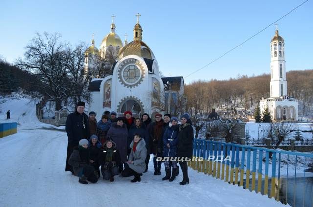 Дружини та матері галицьких атовців їздили у Зарваницю