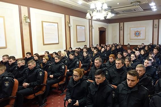 Майже сотня курсантів проходитиме практику в поліції Прикарпаття (ФОТО)