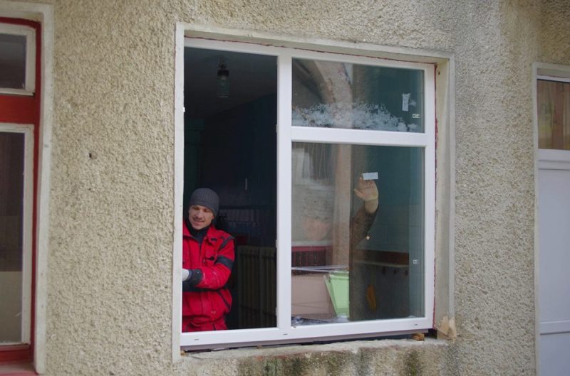 У Франківську тривають роботи з утеплення дитячого садочка (ФОТО)