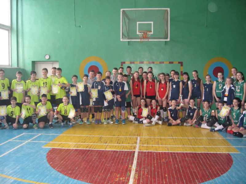 Юнацькі команди з волейболу змагалися на Всеукраїнському турнірі в Івано-Франківську (ФОТО)
