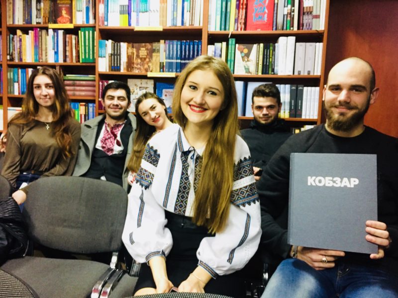 Франківська молодь зібралася на читання Шевченка (ФОТО)