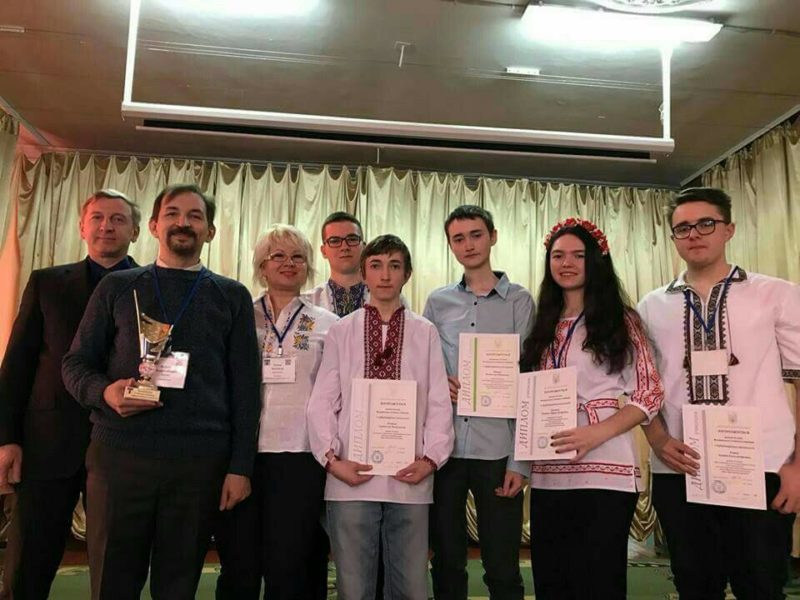 Наші розумники: франківські школярі перемогли на Всеукраїнській олімпіаді з інформатики (ФОТО)