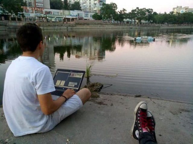 Український студент винайшов робота, який чистить річки від сміття
