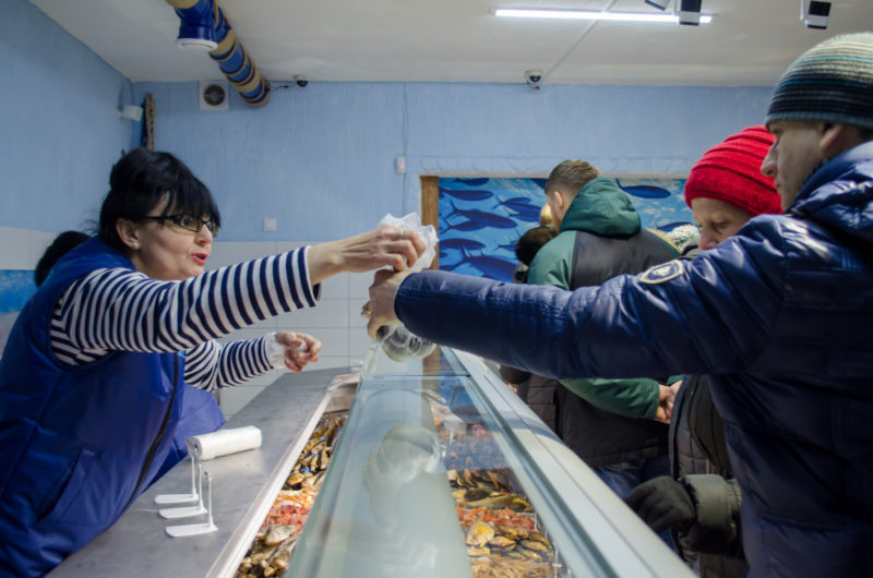 В Івано-Франківську відкрили  унікальний рибний маркет (ФОТО)