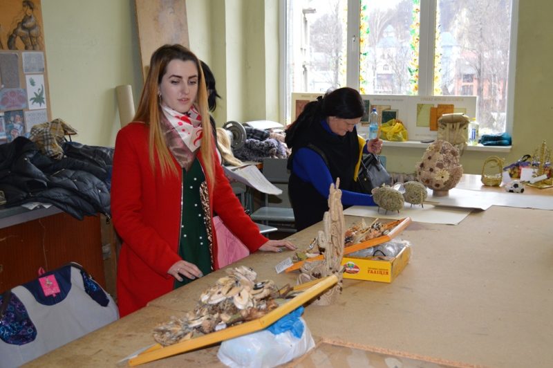 На Франківщині відбувся конкурс-виставка народних ремесел (ФОТО)