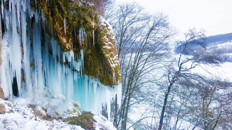 “Дівочі сльози”. В мережі опублікували фото дивовижного водоспаду на Тлумаччині