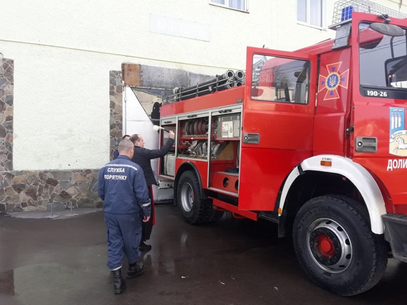 Пожежний автомобіль освятили у Долині (ФОТО)