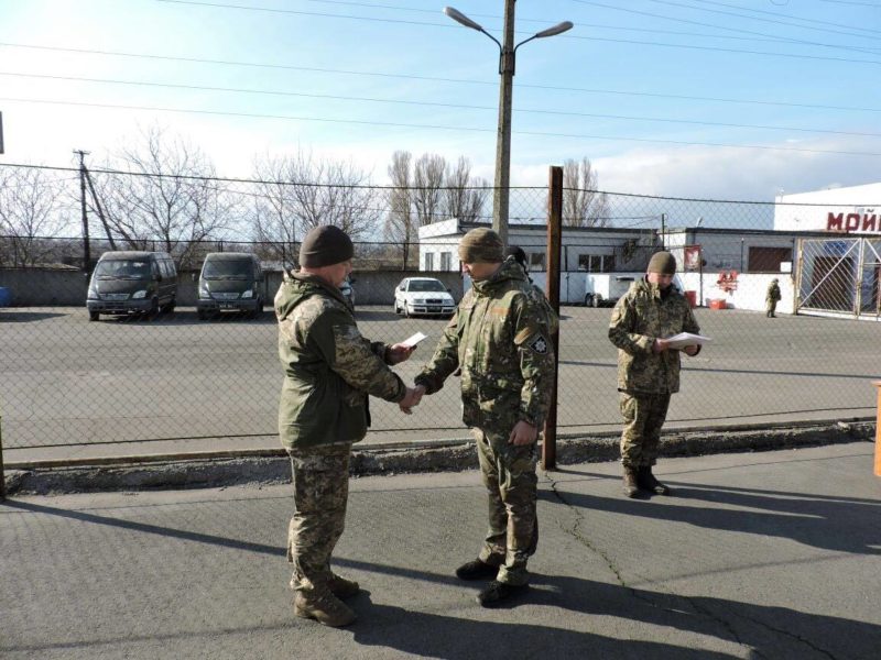 Франківський поліціянт отримав нагороду від міністра оборони (ФОТО)