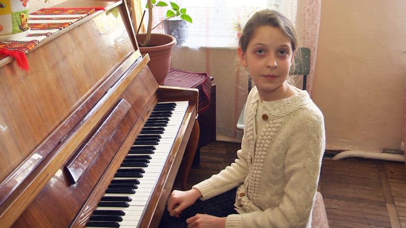 Юна прикарпатська піаністка перемогла на Міжнародному конкурсі (ВІДЕО)