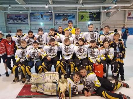 Юні калуські спортсмени перемогли в Придніпровській хокейній лізі