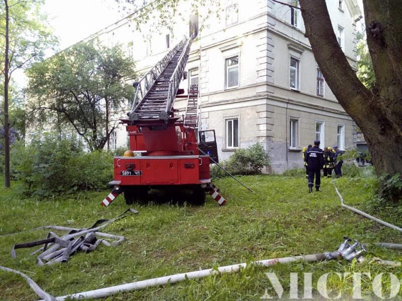 На Чорновола вибухнув телевізор, у квартирі знаходилася власниця (ФОТО)