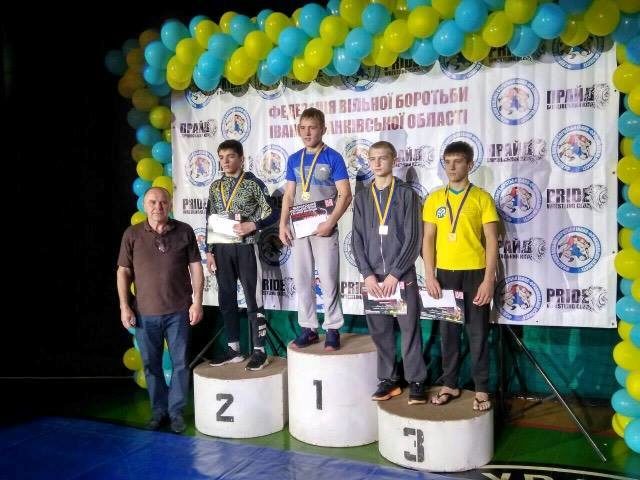 Всеукраїнський юнацький турнір з вільної боротьби провели у Франківську