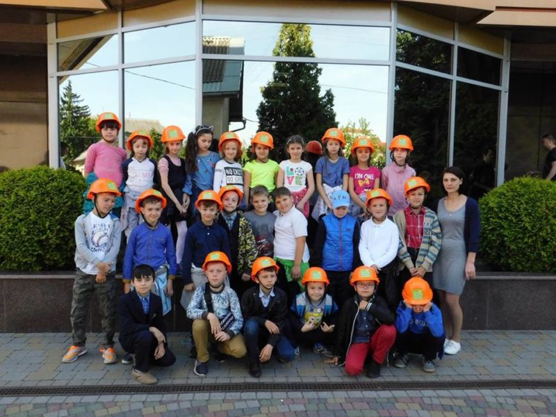 Для прикарпатських школярів енергетики проводять пізнавальні екскурсії (ФОТО)