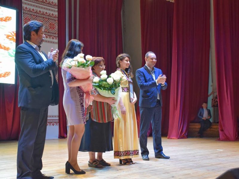 Обдаровану школярку відзначили в Івано-Франківську (ФОТО)