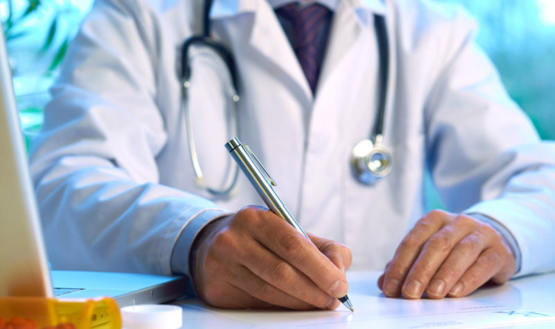 Аспекти розголошення лікарської таємниці від медичного юриста
