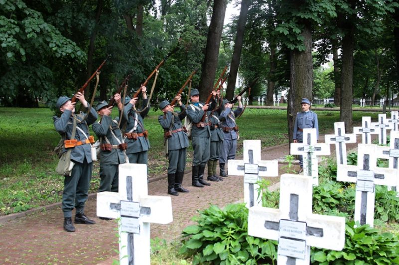 У Франківську вшанували пам’ять жертв політичних репресій (ФОТО)