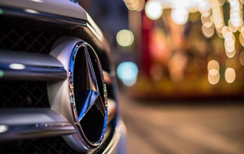 У Бурштині юнак тікав від патрульних на викраденому “Mercedes”