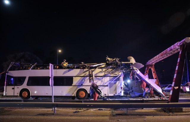 Трагічна ДТП в Будапешті: туристичний автобус з України протаранив обмежувач, – багато поранених (ФОТО)