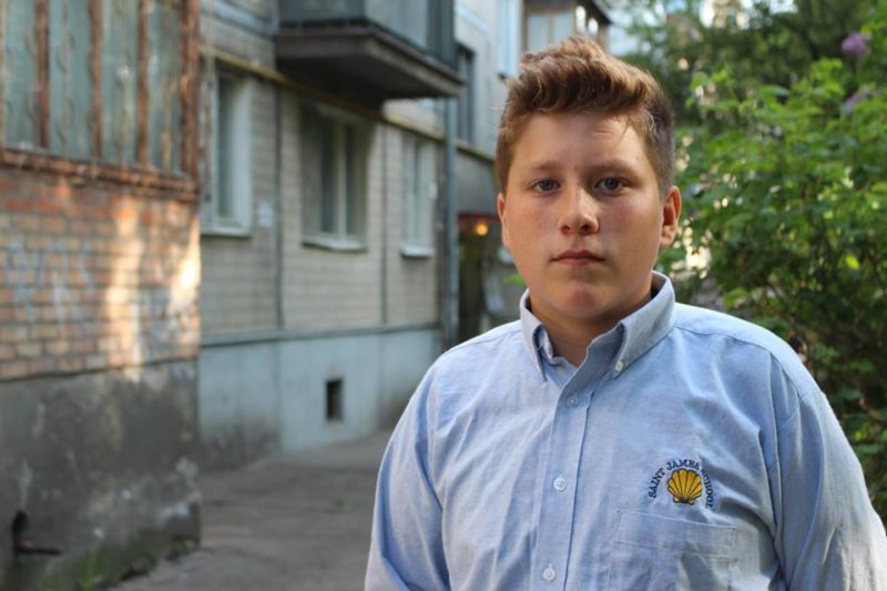 У Києві підліток врятував мешканців палаючого будинку