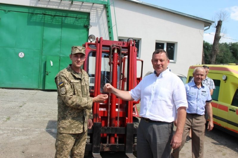 10 гірсько-штурмова бригада отримала автонавантажувач (ФОТО)