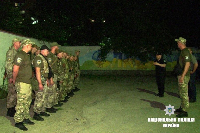 Додому зі сходу України повернулися прикарпатські правоохоронці (ФОТО)