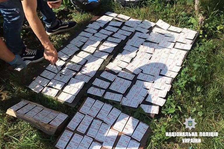 На Прикарпатті вилучили наркотики на суму понад півмільйона гривень (ФОТО)
