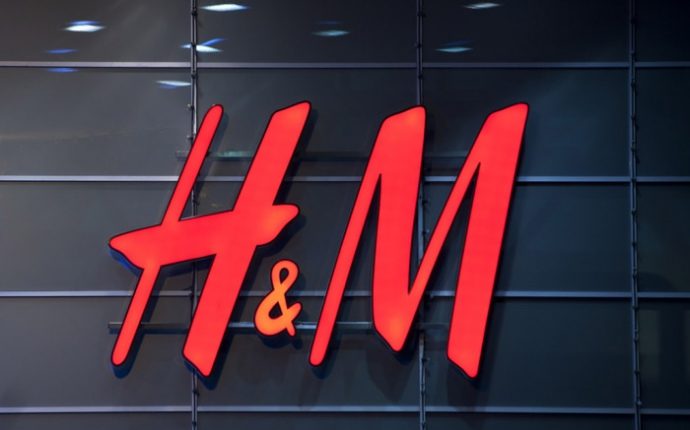 Відомо, коли і де H&M відкриє свій перший в Україні магазин