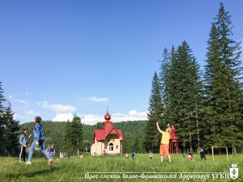 Сезон літніх християнських таборів стартував на Франківщині (ФОТО)