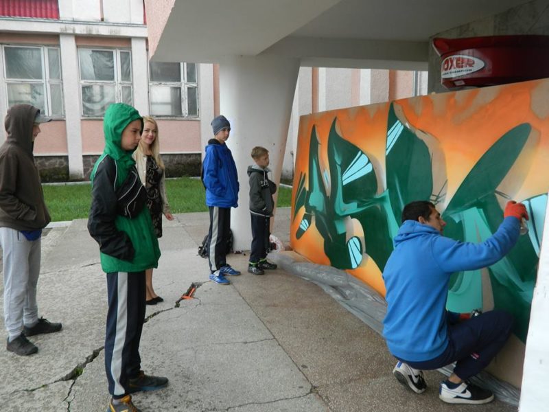 “Графіті як мистецтво”: на Долинщину завітав відомий стріт-арт художник (ФОТО)