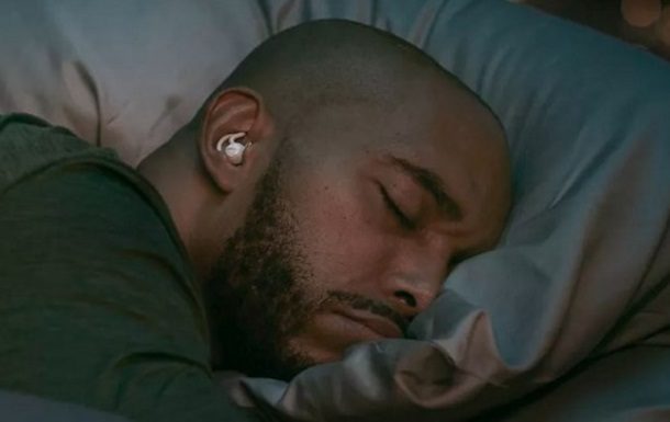 Вчені розробили навушники для міцного сну