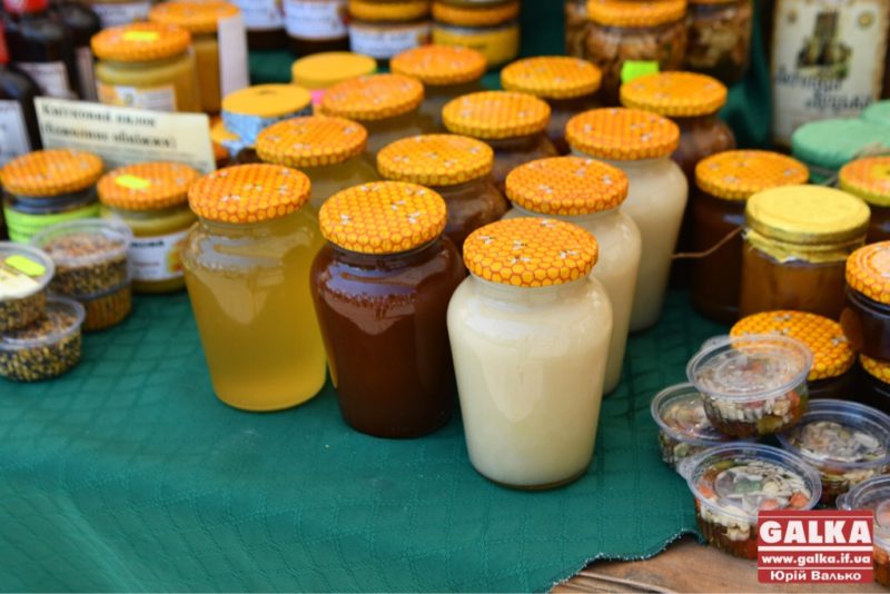 Галка рекомендує : 9 позитивних речей, які відбудуться, якщо їсти мед щодня
